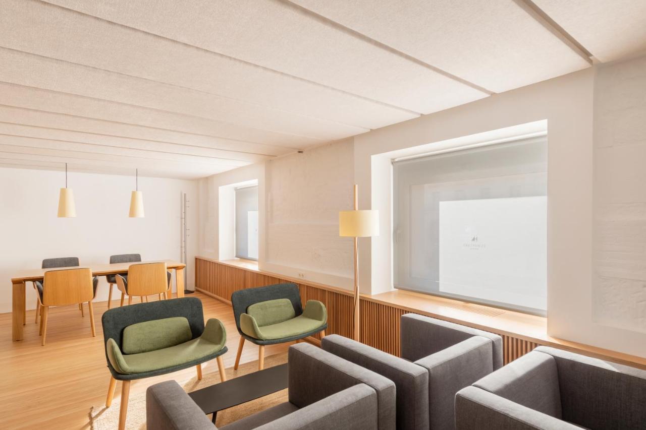 Eurostars Portico อาลิกันเต ภายนอก รูปภาพ Interior of the library